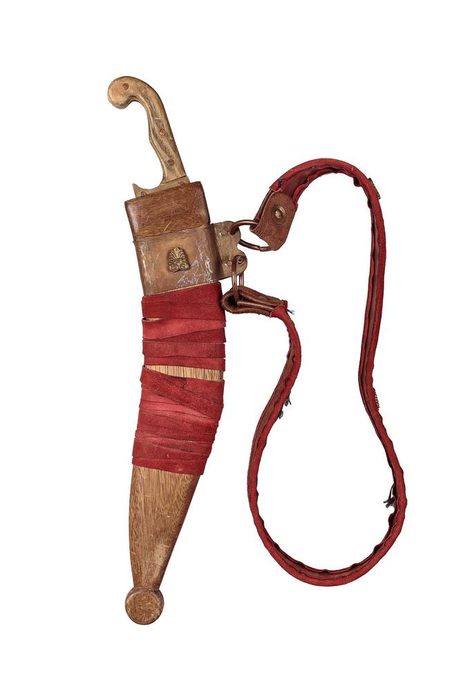 Reconstructed kopis and sheath